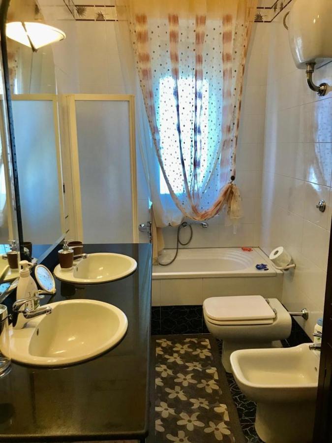 Casa Vacanza Nonna Adri Монополи Экстерьер фото