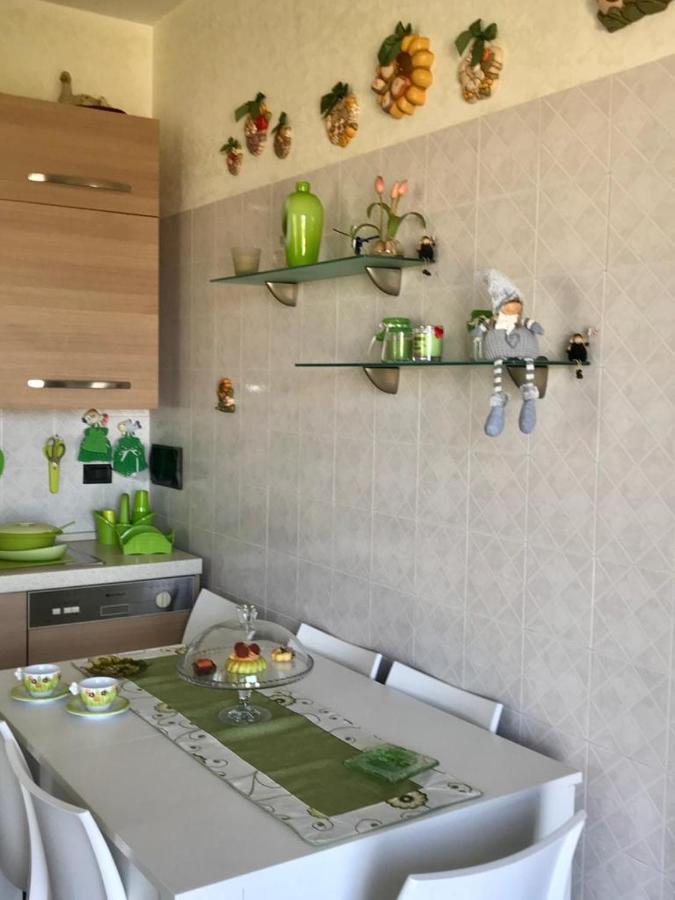Casa Vacanza Nonna Adri Монополи Экстерьер фото